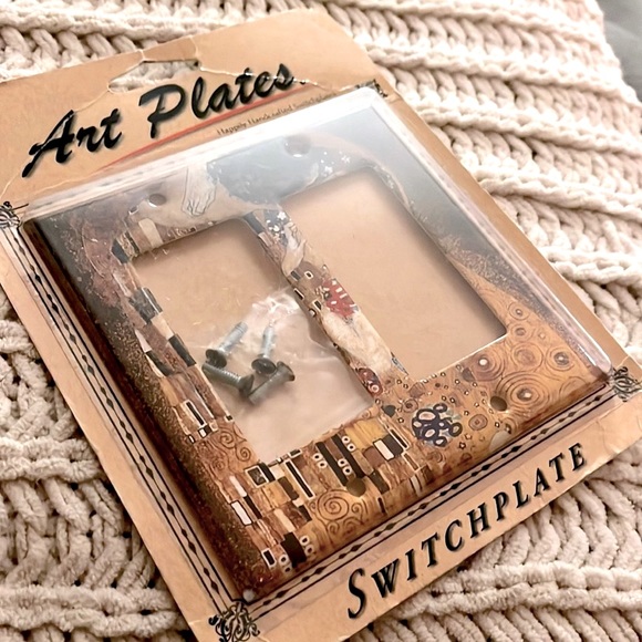 ❣️Gustav Klimt The Kiss Painting Printed Artistic Electrical Plate Home Office❣️ - Picture 3 of 6